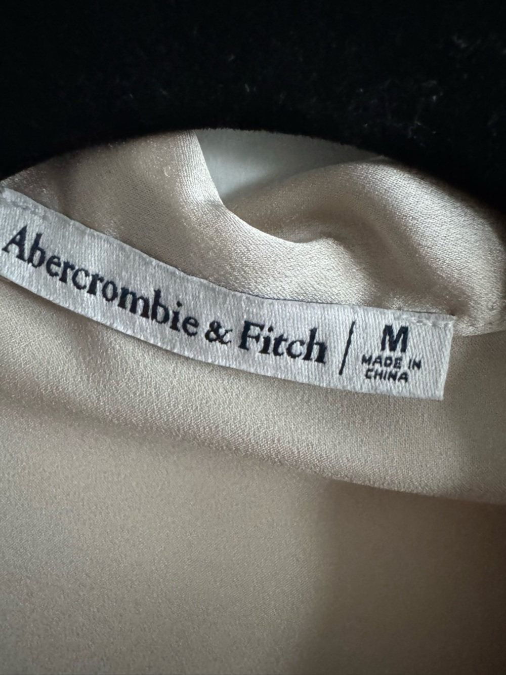 Abercrombie & Fitch Cream Satin Top - Picture 3 of 7